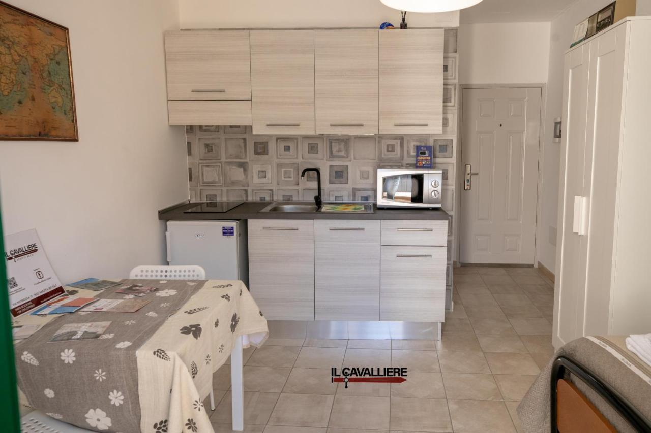 Il Cavalliere Bed & Breakfast Barletta Buitenkant foto