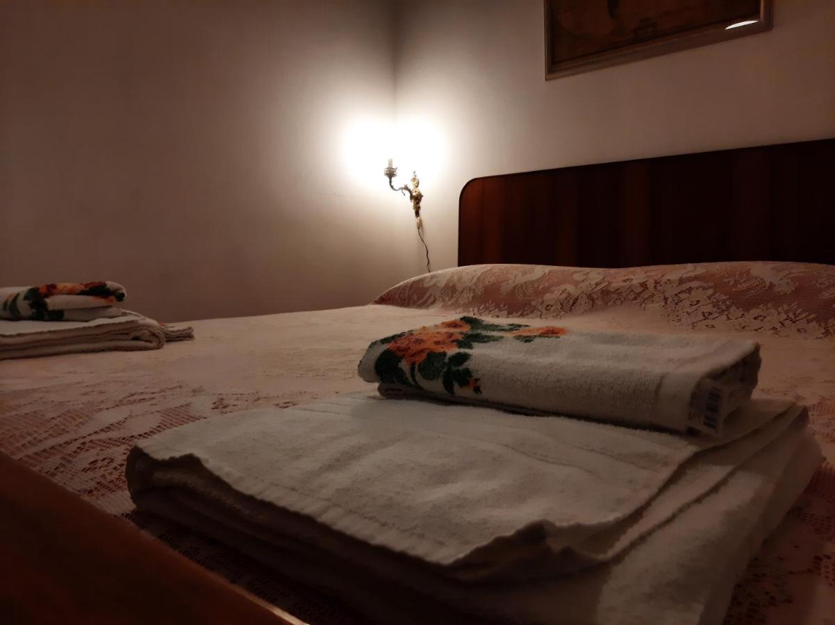 Il Cavalliere Bed & Breakfast Barletta Buitenkant foto